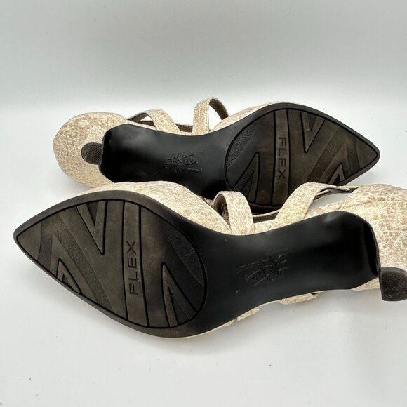 LifeStride Flex Seamless Beige Faux Snakeskin Heels Crisscross Strap 8.5 Pointed - Picture 8 of 9